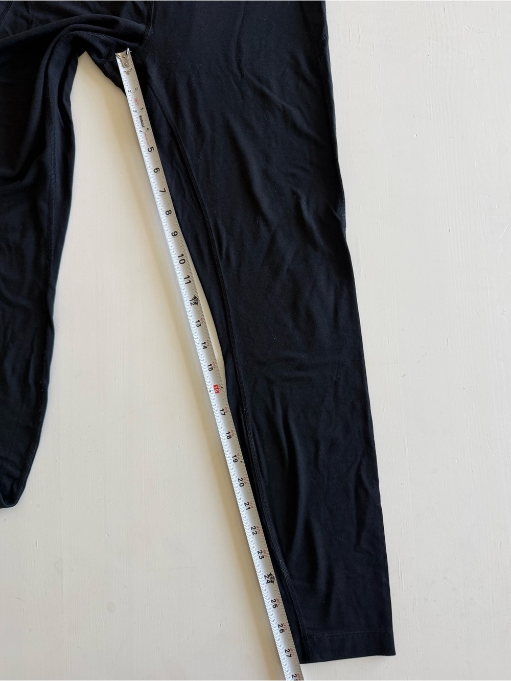 Allbirds Women's High Rise Active black Leggings Medium - Picture 5 of 5